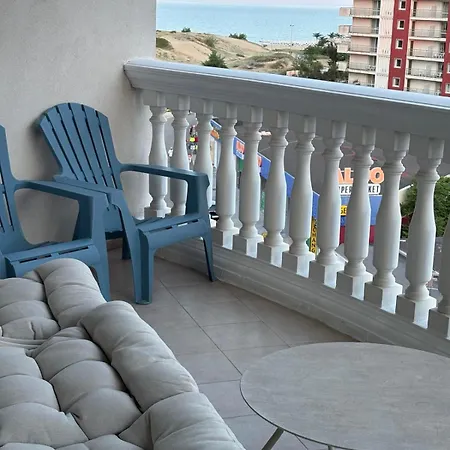 Miramar Palace 615 Apartman *