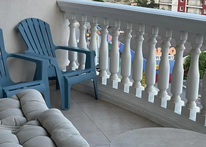 Miramar Palace 615 Apartman *