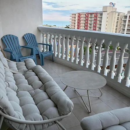 Miramar Palace 615 Apartment