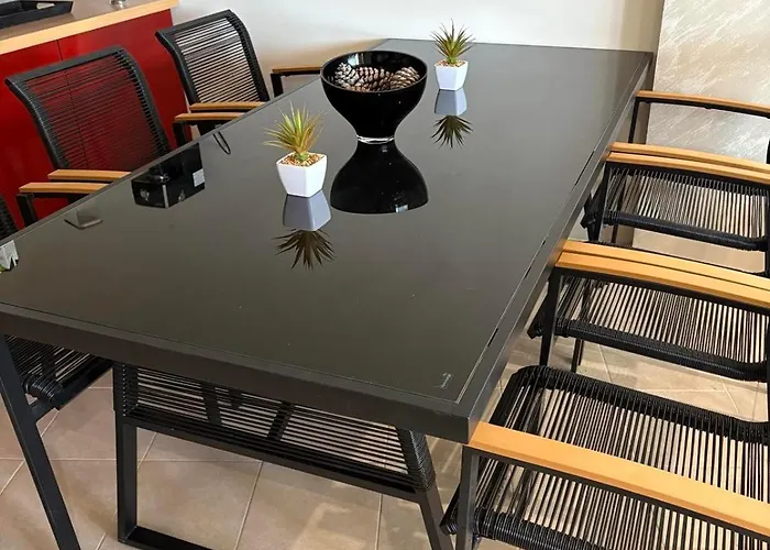 Miramar Palace 615 Апартамент