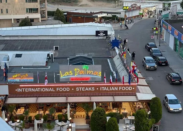 Miramar Palace 615 Апартамент